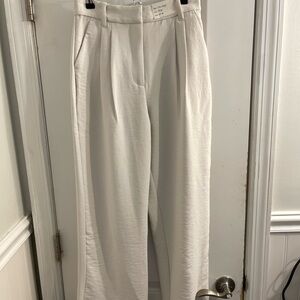 Abercrombie & Fitch Cream Pleated Pants
